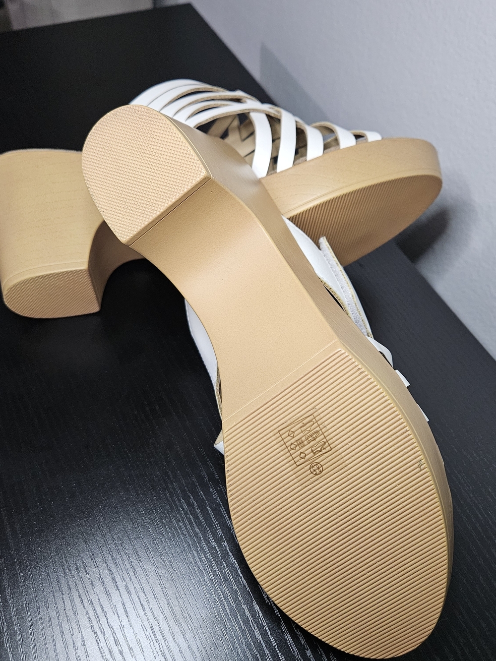 CL by Laundry adjustable Woven Strappy Block Heel Comfy Women's Sandals Size 8.5 - Picture 4 of 10